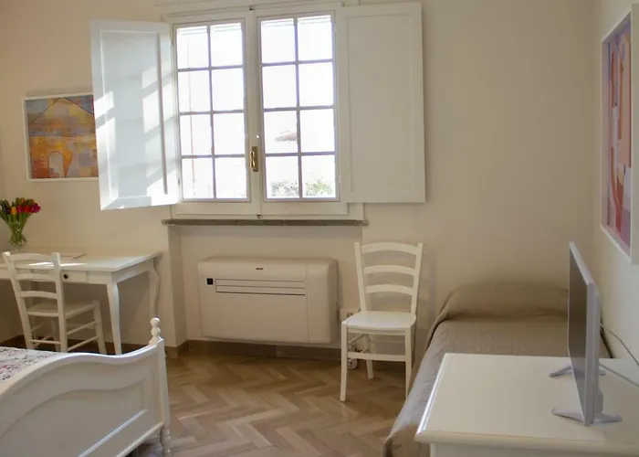 Le Duchesse לינה וארוחת בוקר 3*